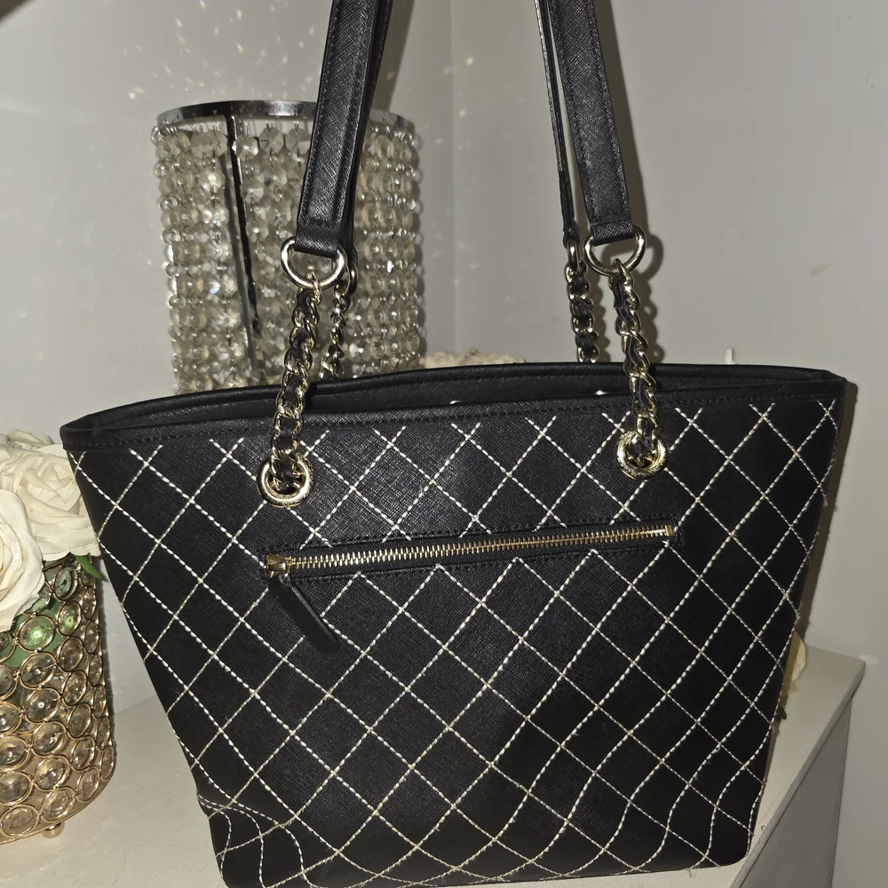 Calvin Klein Black Tote Bag - Picture 4 of 6